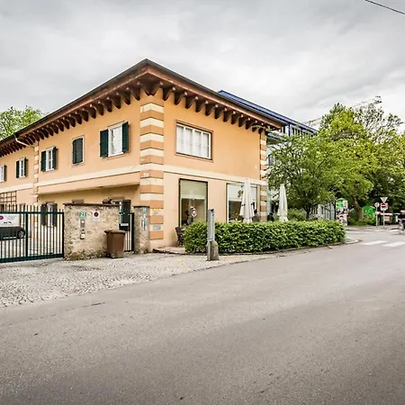 Apartament Flat By Grazrentals With Garden View & Parking Included Graz